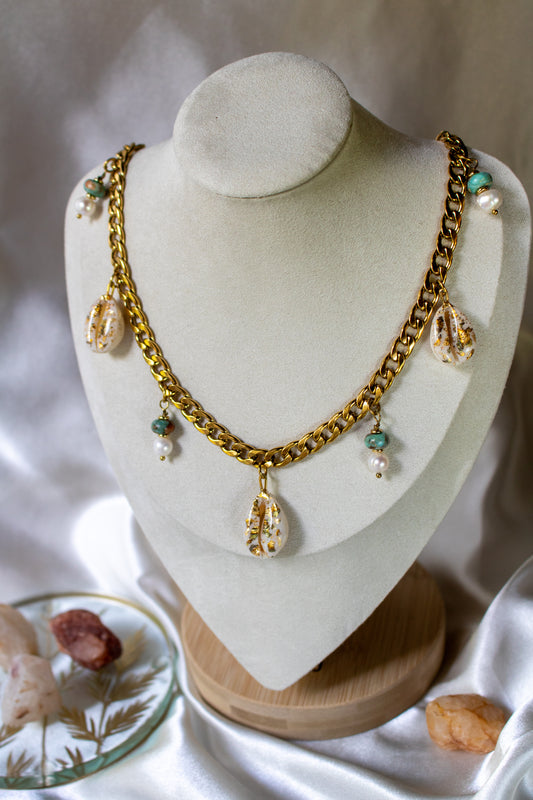 Quinn Chunky Curb Necklace