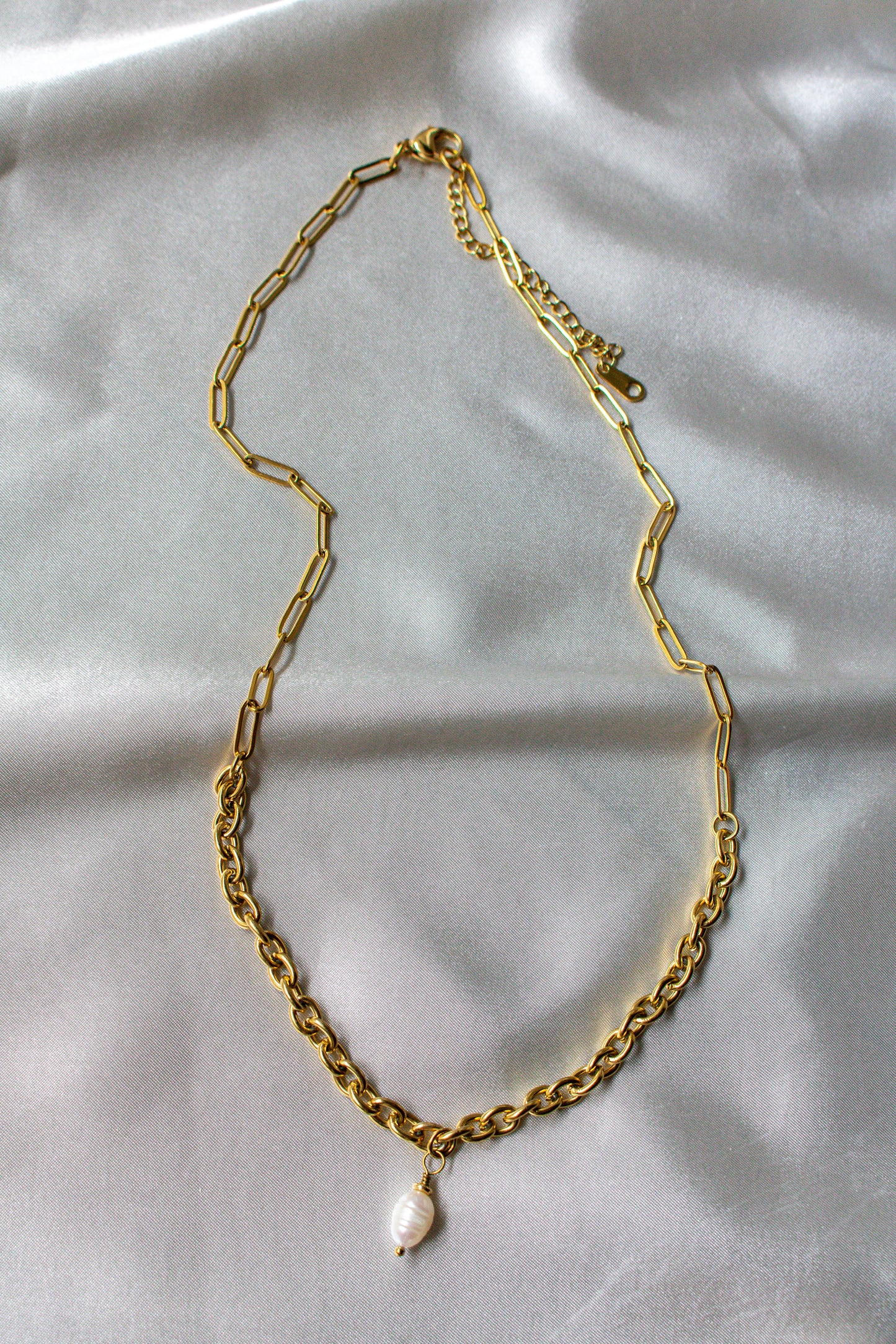 The Pendulum Necklace